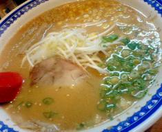 彩華ラーメンも、いつの間にか580円に値上げされとるし・・・。